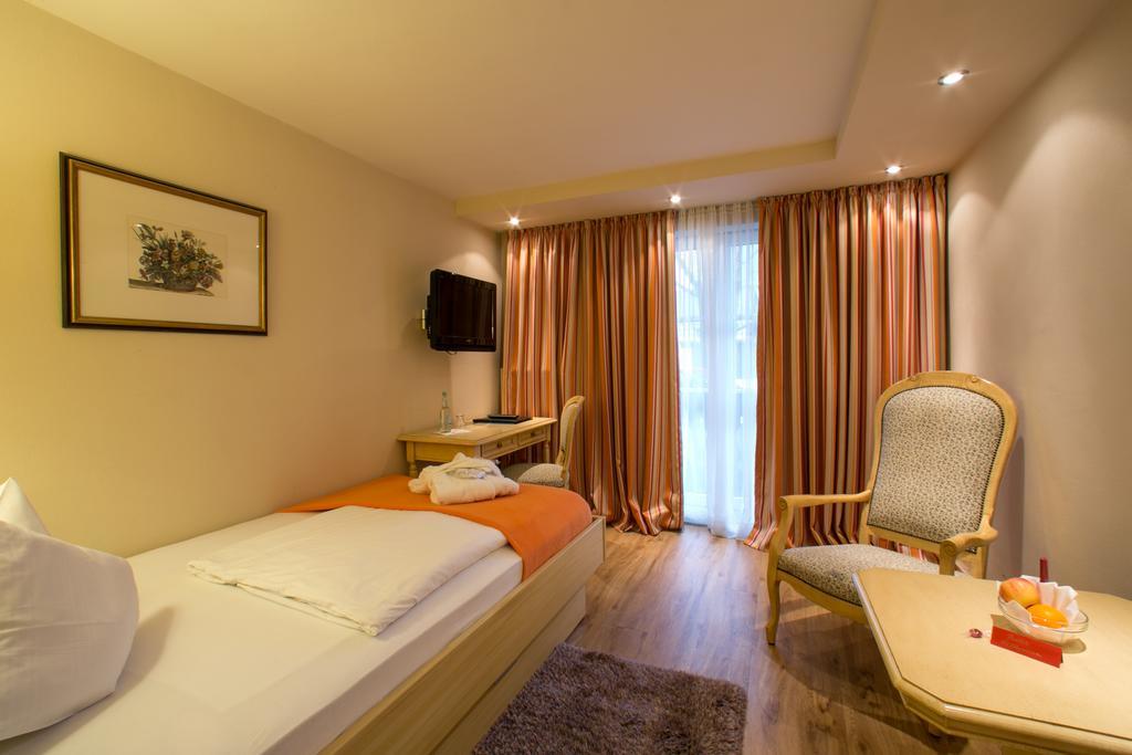 Hotel Hirsch Oberstaufen Room photo